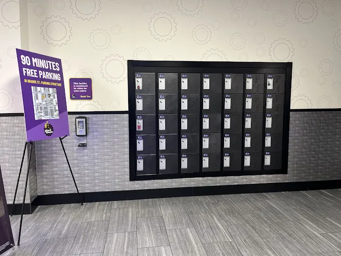 Planet Fitness Picture 10
