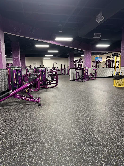 Planet Fitness Picture 9