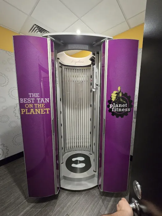 Planet Fitness Picture 2