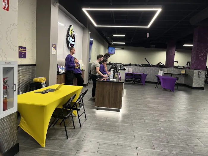Planet Fitness Picture 7