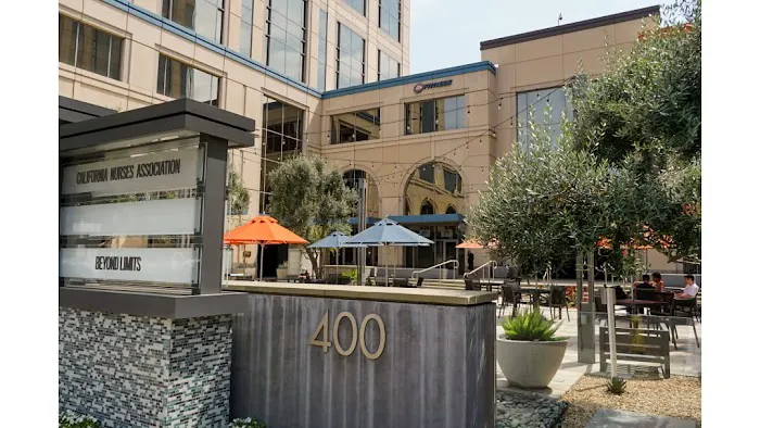 24 Hour Fitness Picture 4