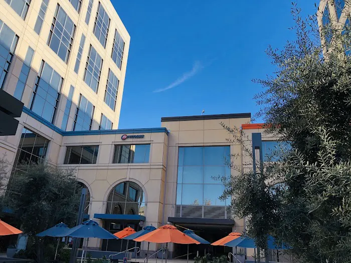 24 Hour Fitness Picture 5