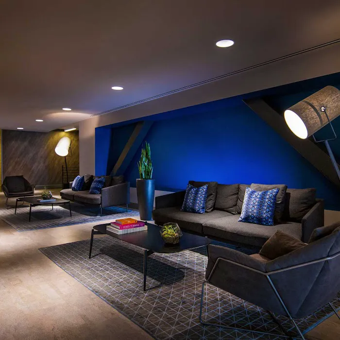 Equinox Glendale Picture 4