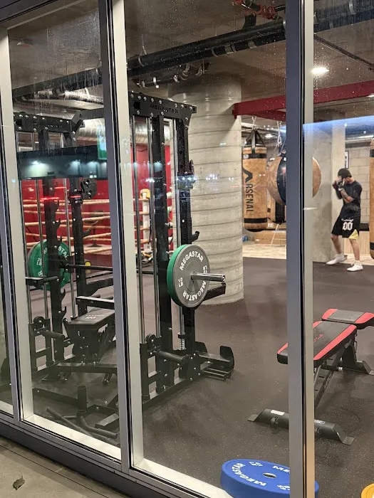 ARSENAL BOXING SCHOOL&GYM Picture 1