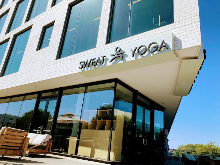 Sweat Yoga Playa Vista Picture 1
