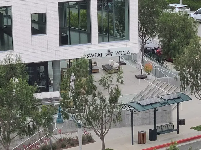 Sweat Yoga Playa Vista Picture 10