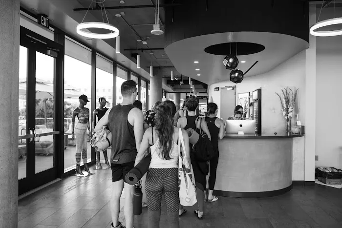 Sweat Yoga Playa Vista Picture 5