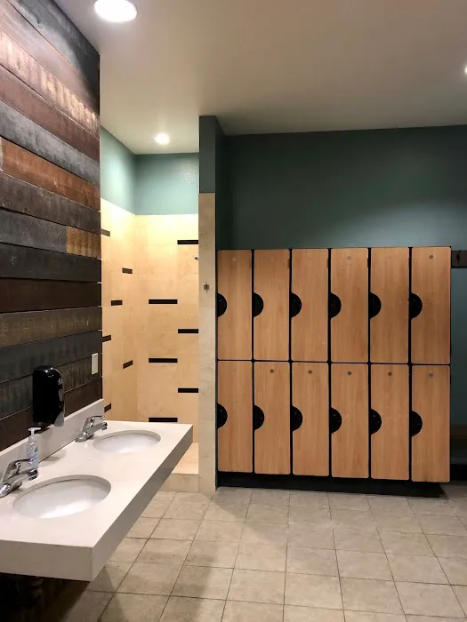 Easton Gym Co. El Segundo Picture 1