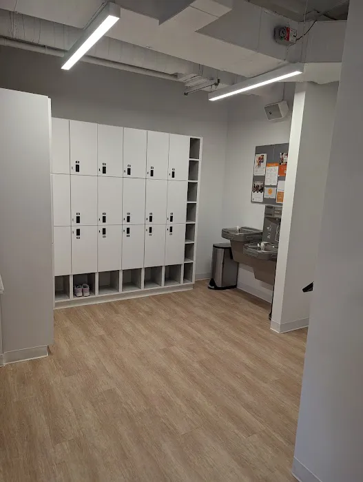 CorePower Yoga - Beverly Grove Picture 1