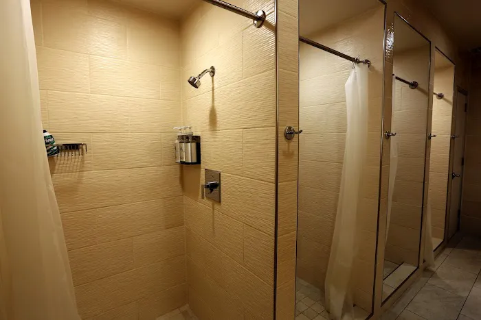 Hot 8 Yoga Picture 2