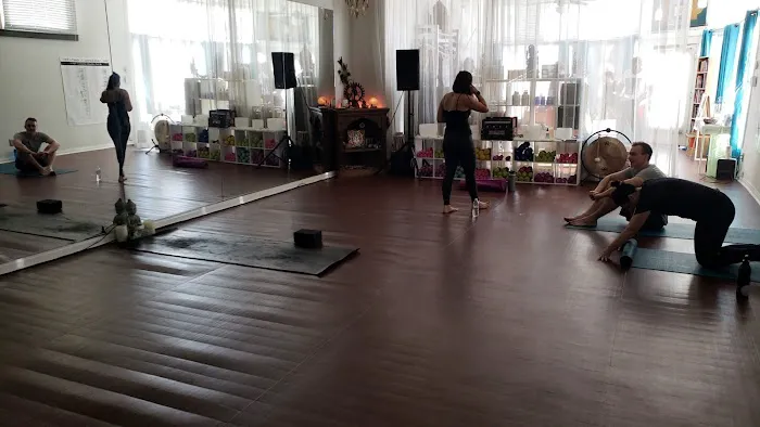 Veda Yoga - Venice Picture 10