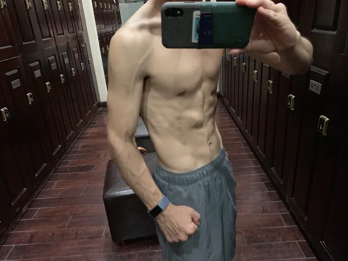 Element Fitness - Gym Beverly Hills Picture 4