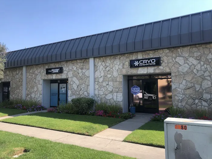 Cryo Recovery Lounge Picture 10