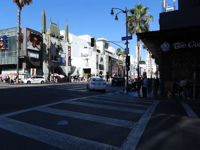 LA Fitness Picture 6