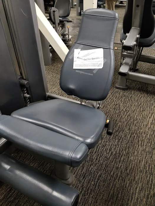 LA Fitness Picture 9