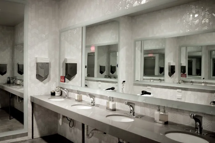 Barry's Hollywood Picture 1