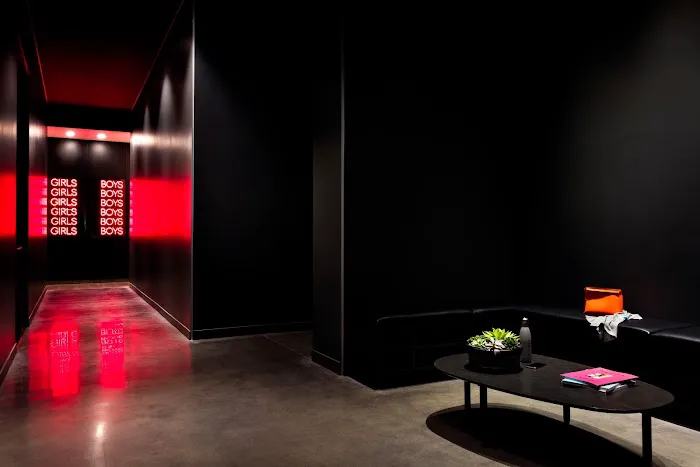 Equinox Hollywood Picture 9