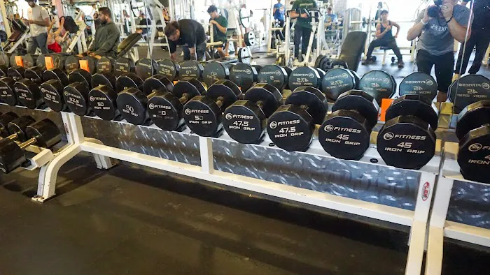 24 Hour Fitness Picture 8