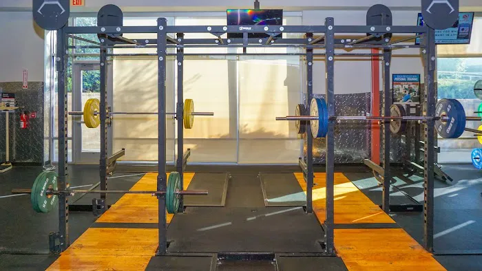 24 Hour Fitness Picture 6