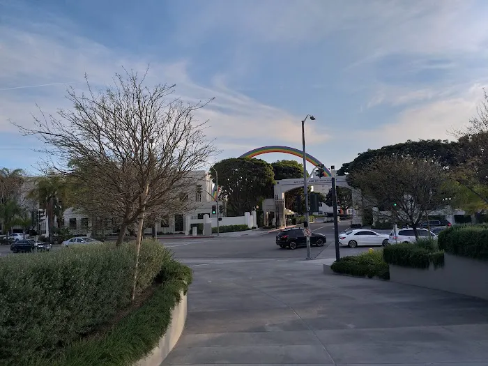 Equinox Culver City Picture 4