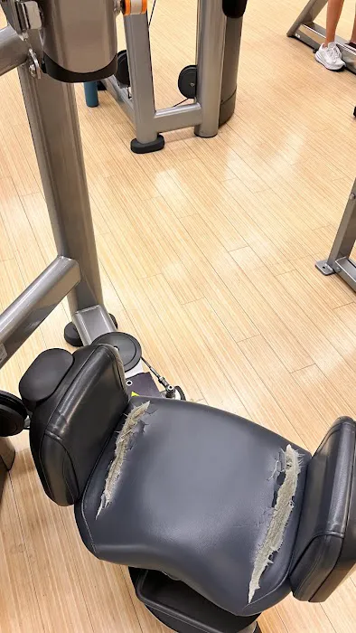 LA Fitness Picture 10