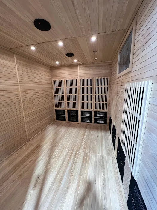 HOTWORX - Costa Mesa, CA - Costa Mesa Courtyards Picture 8