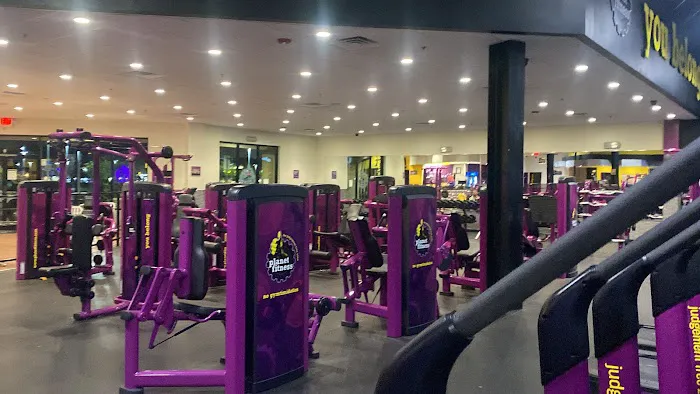 Planet Fitness Picture 9
