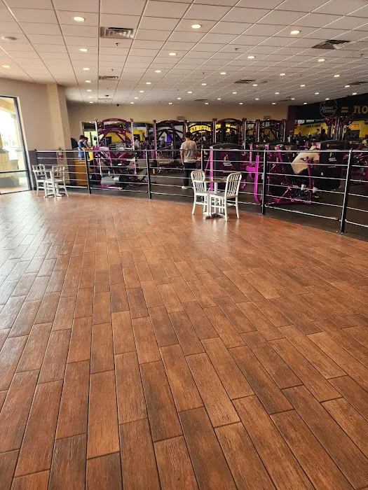 Planet Fitness Picture 3
