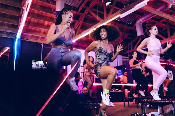 Trampoline TRIM Picture 8