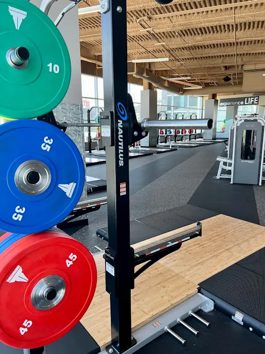 24 Hour Fitness Picture 2