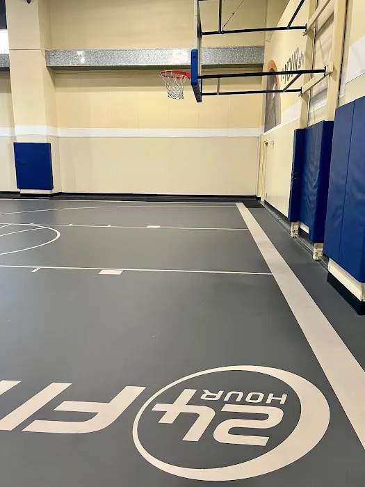 24 Hour Fitness Picture 6