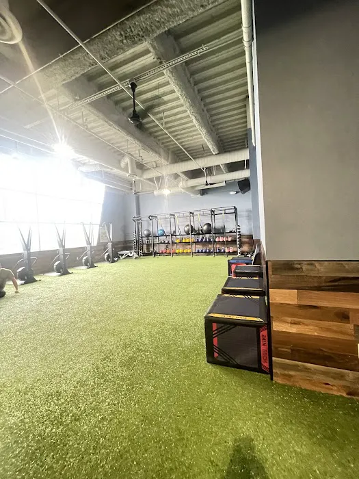 24 Hour Fitness Picture 8