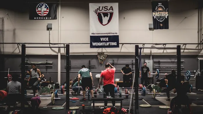 VICE Weightlifting Picture 2