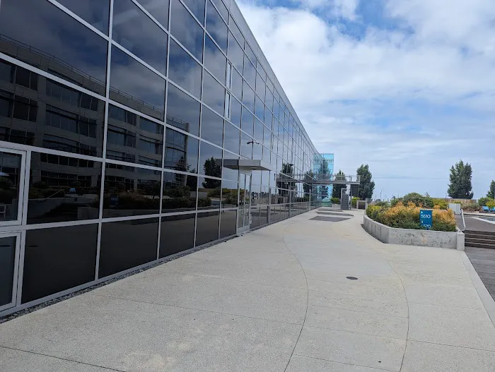 LA Fitness Picture 6