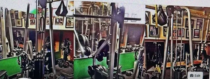 Titen Fitness, LA Picture 9