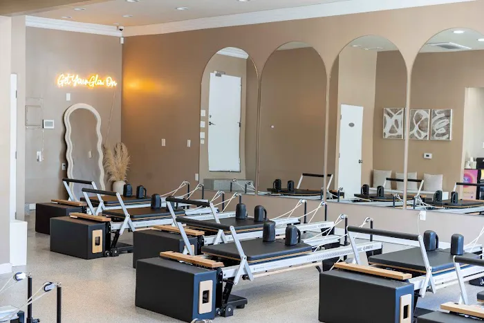 Glow Pilates Picture 4