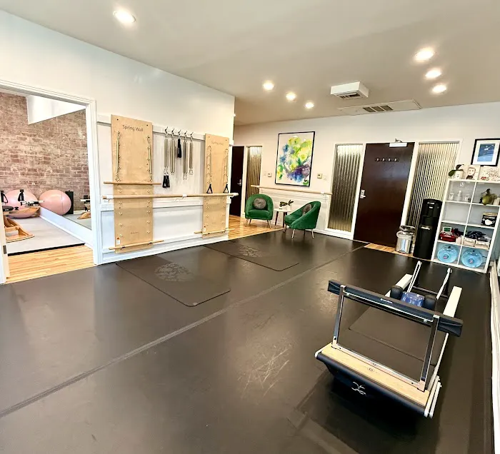 Leslie Miller Studios Picture 6