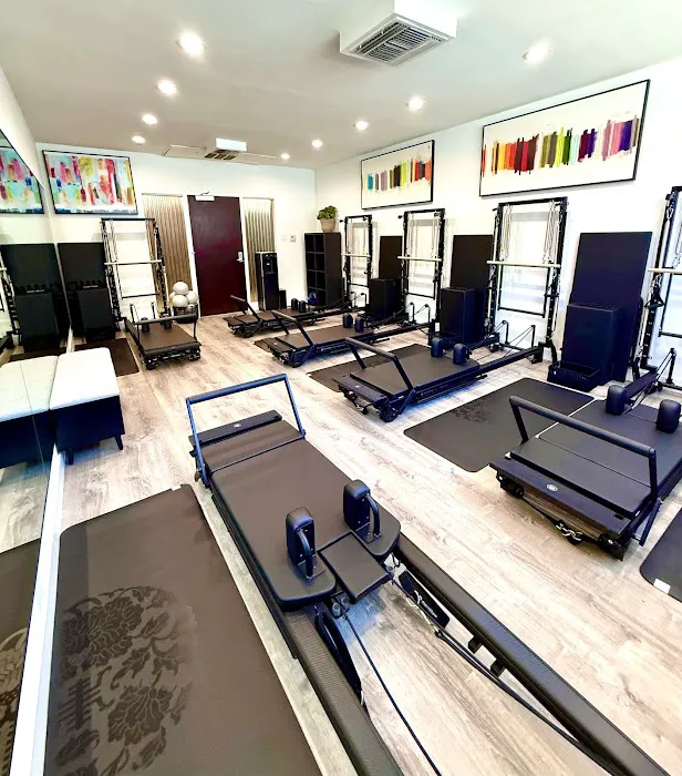 Leslie Miller Studios Picture 4