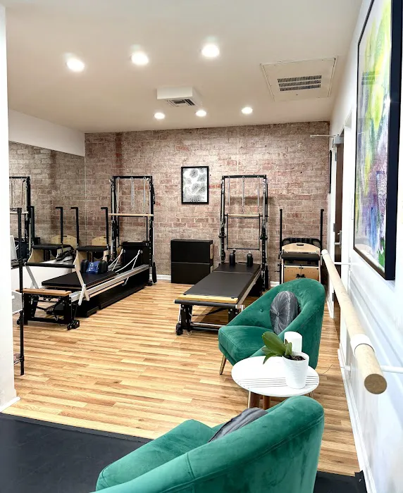 Leslie Miller Studios Picture 3