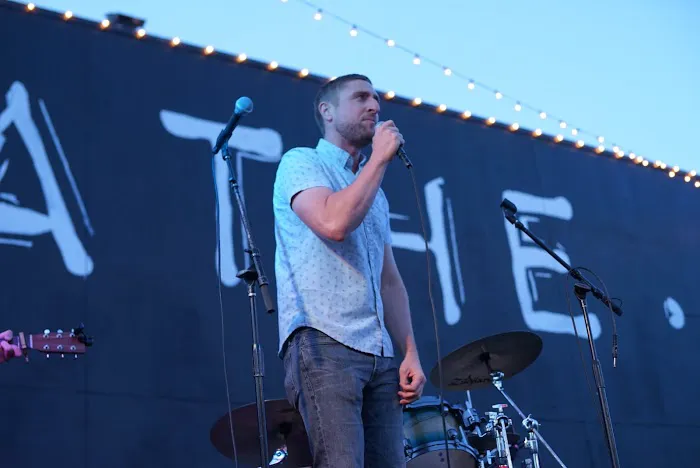 Urban 728 Yoga - Hot Yoga Picture 9