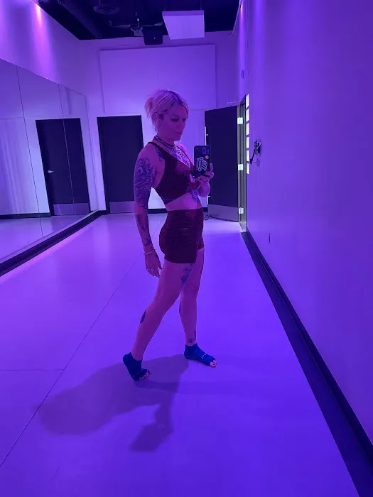 KINRGY Studios WeHo Picture 7