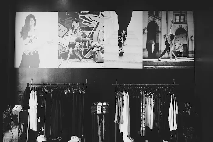 Y7 Studio West Hollywood Picture 2