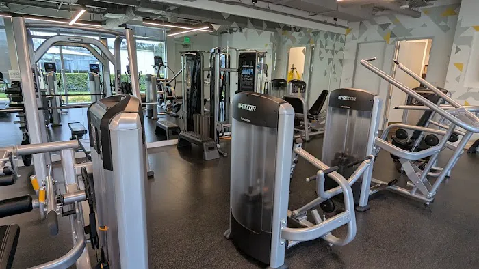 KINETIC Fitness Center Picture 4