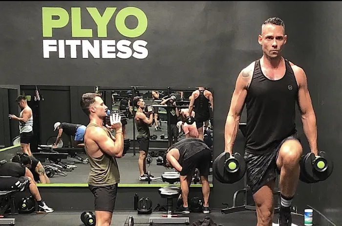 PLYO FITNESS at HOLLYWOOD GYM Picture 6
