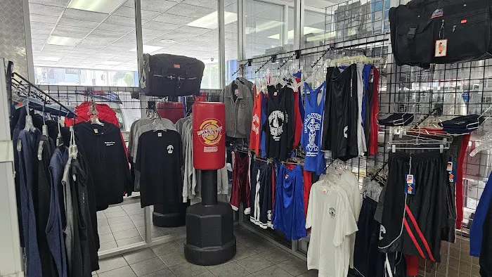 Hollywood Gym Picture 6