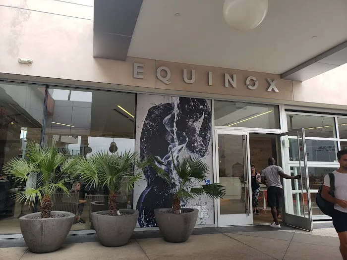 Equinox Marina Del Rey Picture 2