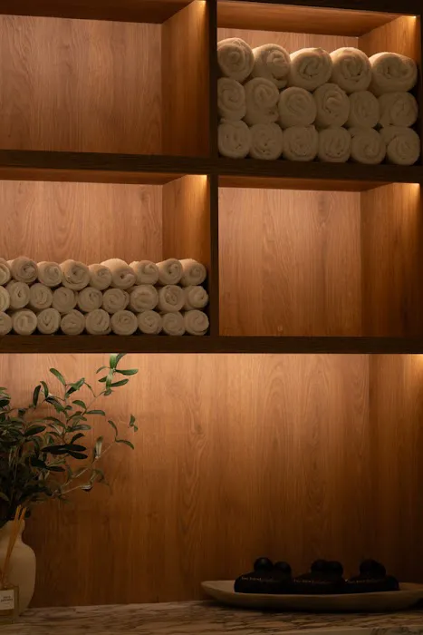 BE KIND STUDIOS PILATES | WEST HOLLYWOOD Picture 3