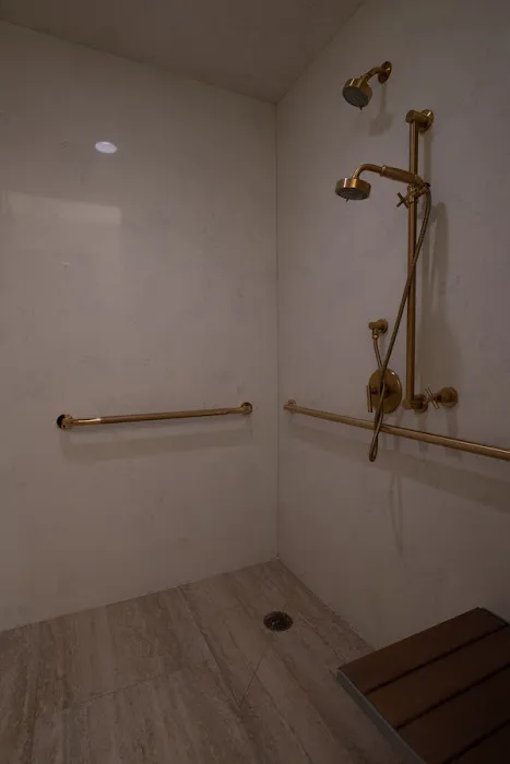 BE KIND STUDIOS PILATES | WEST HOLLYWOOD Picture 7