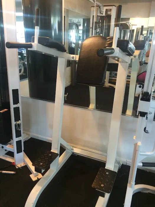 Bishoy's Gym Picture 9