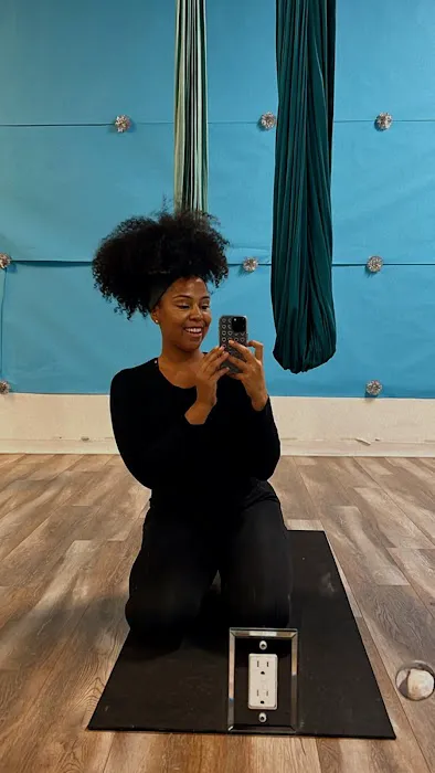 AIR Aerial Fitness Picture 2